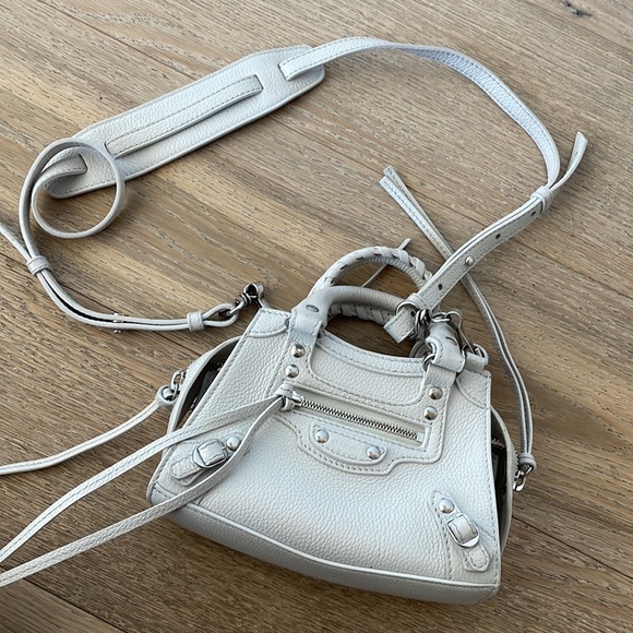 Authentic Balenciaga Neo classic mini - Picture 8 of 8